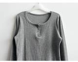 Its Hem Round Button Long Sleeve Tee