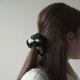 TUTEOGI ‘Rhythm’ scrunchie #001 (M size)