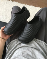 Bold Wave Clog