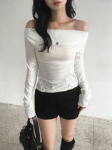 Melting Button Off-Shoulder Tee