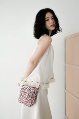 cross pouch (pink leopard)