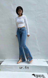 EMBROIDERED SPANDEX BOOTCUT DENIM PANTS code 18303