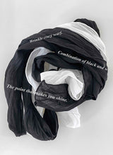 Wrinkle crazy scarf