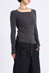 Side button slit long sleeve