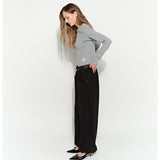 Essential Round-Neck Grey