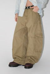 CURVE LINE CARGO PANTS