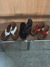 Soft leather flip-flops