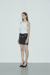 Square neck sleeveless_white
