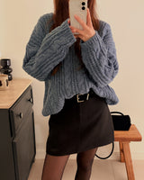 Naru Cable V-Knit
