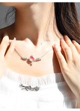Floating jade necklace