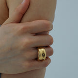【MADE】 Gold curve ring