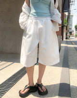 Knob Side Pintuck Bermuda Shorts