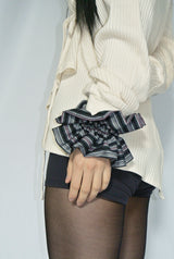 PETAL STRIPE SCRUNCH / BLACK