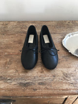Soft ribbon flats