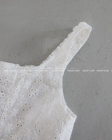 a bean button punching bustier blouse