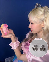 [Aespa Winter Earrings] ハートクリスタルアンドリボンピアス-シルバー