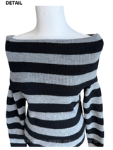 Star Stripe Off-Shoulder Long Sleeve Knitwear