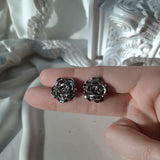 [クォン・ウンビ Piercing] メタルローズピアス - Silver Color