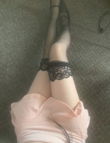 Pinia low-waist flare skirt (light pink)