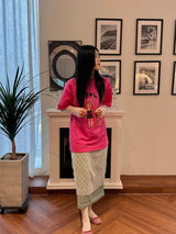 WALK GIRL PRINT T-SHIRT (2COL)