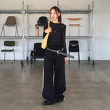 シューレースシースルーレイヤードUネック長袖Tシャツ
