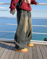 Reverse curved cut denim