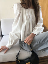 Piano puff blouse