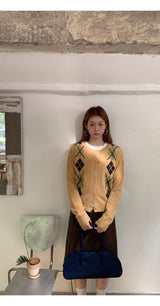 Argyle pattern wool knit cardigan