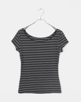 アンゾストライプオフショルダーショートスリーブTシャツ