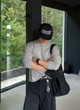 アーロンモーデンエッセンシャルセミクロッピードロングスリーブTシャツ