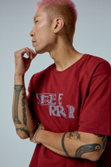 EEERRR Distorted ロゴオーバークロップフィットTシャツ (ワイン)
