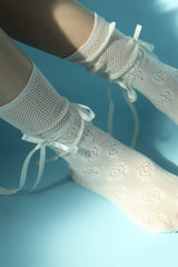 rose strap socks (ivory)