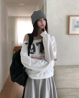 Benki Vintage One-Shoulder Sweatshirt