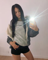 ジューンオフショルダールーズフィットロングスリーブニット