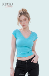 Mood Lace V Mint Short-Sleeved Top