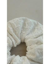 star pounching scrunchie