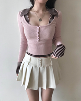 プレティカラーボタンUネックニット
