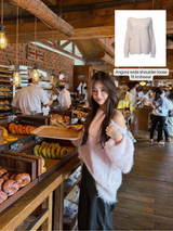 Angora wide shoulder loose fit knitwear