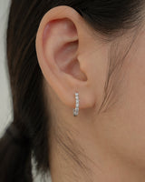 [White Gold] Twinkle One-touch Earrings