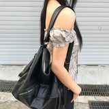 ビッグショルダークロスバックパック
