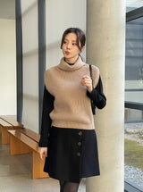 Koan double turtle silt knit vest
