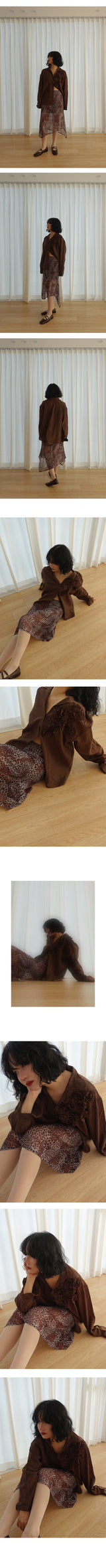 ナッツフラワー コサージュオーバーフィットシャツ (BROWN)