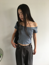 Muse Off-shoulder T-shirt (3color) 