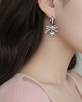 [Hearts2Hearts Yuha Piercing] Coquette Laced Ribbon and Heart Huggies Piercing