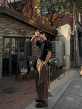 Unbalanced pintuck curved pants