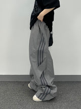 curve track flying pants