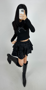 ベーシックボウディテールセミクロップドストレッチラウンドUネック長袖Tシャツ