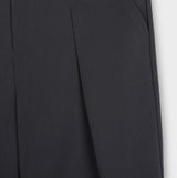 Isle One Tuck Bermuda Half Slacks