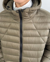 Zeros Hood Lightweight Padding