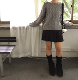 Pudding off-shoulder knit